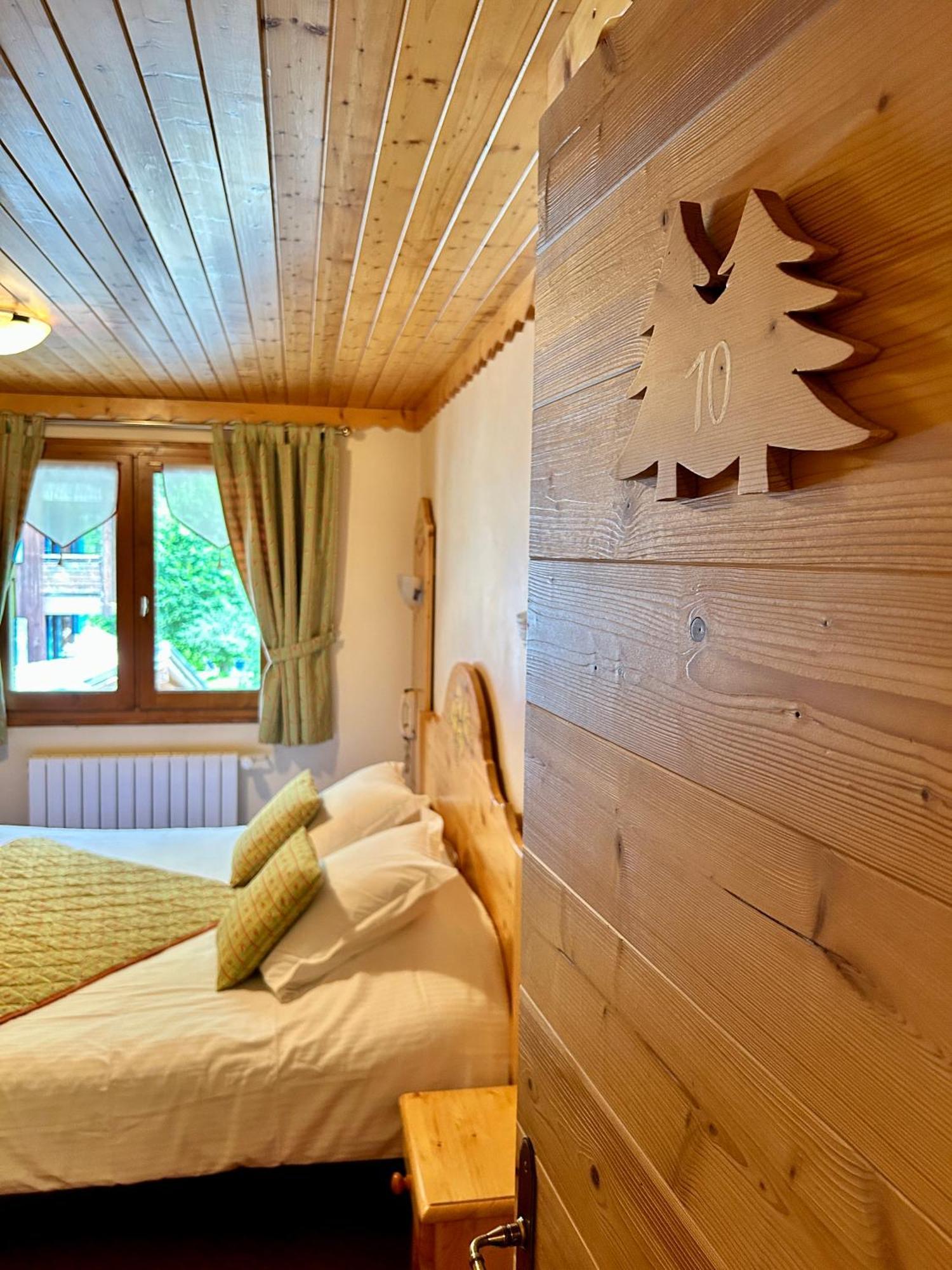 Hotel Hameau Des Prodains - Morzine