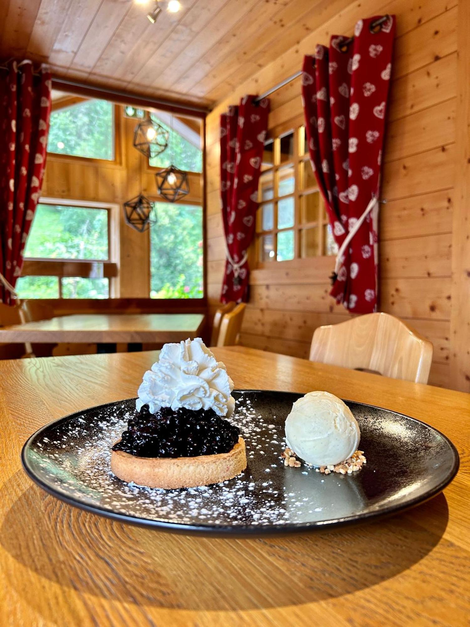 Hameau Des Prodains - Hotel